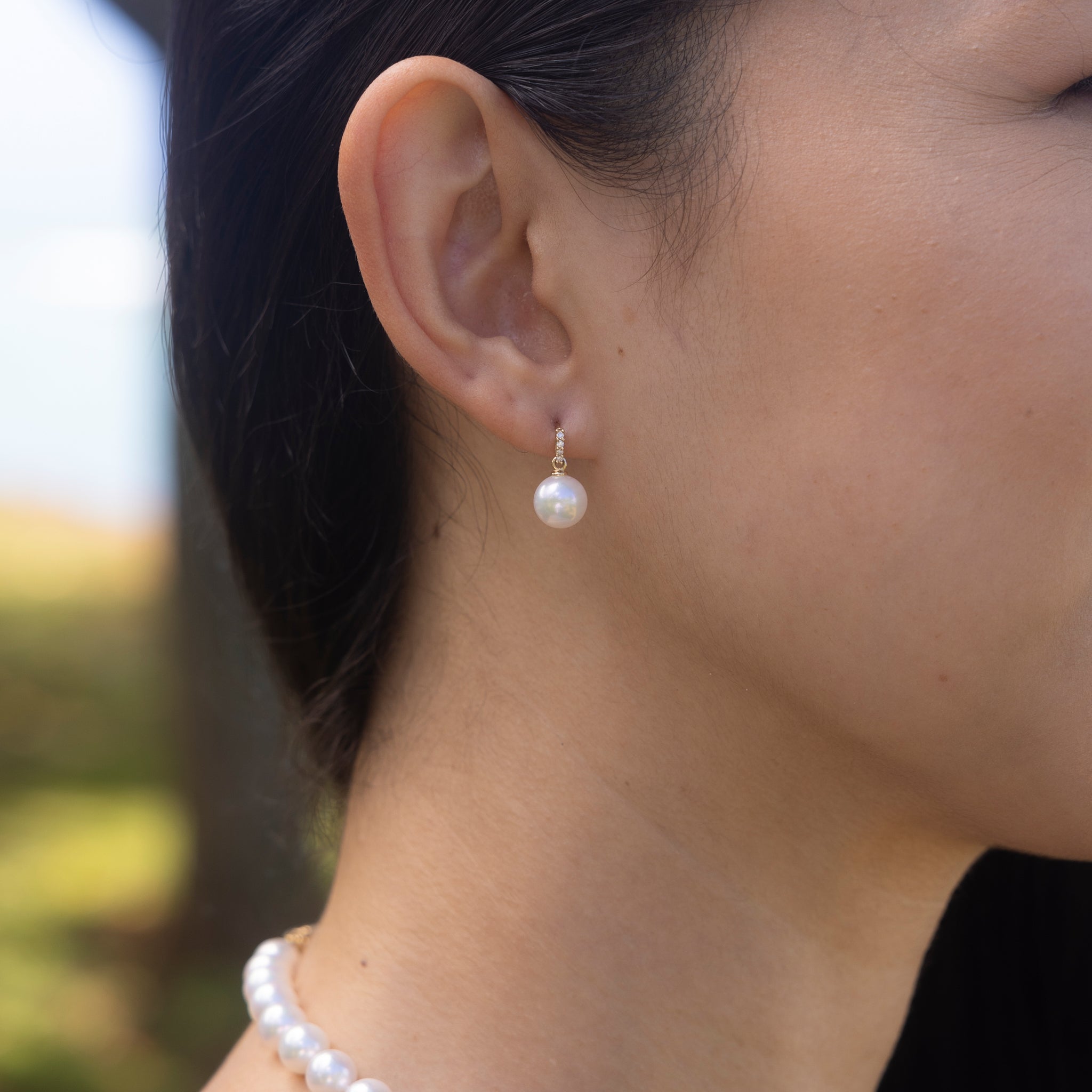 Akoya Pearl Earrings with Diamonds in Gold - 8mm
