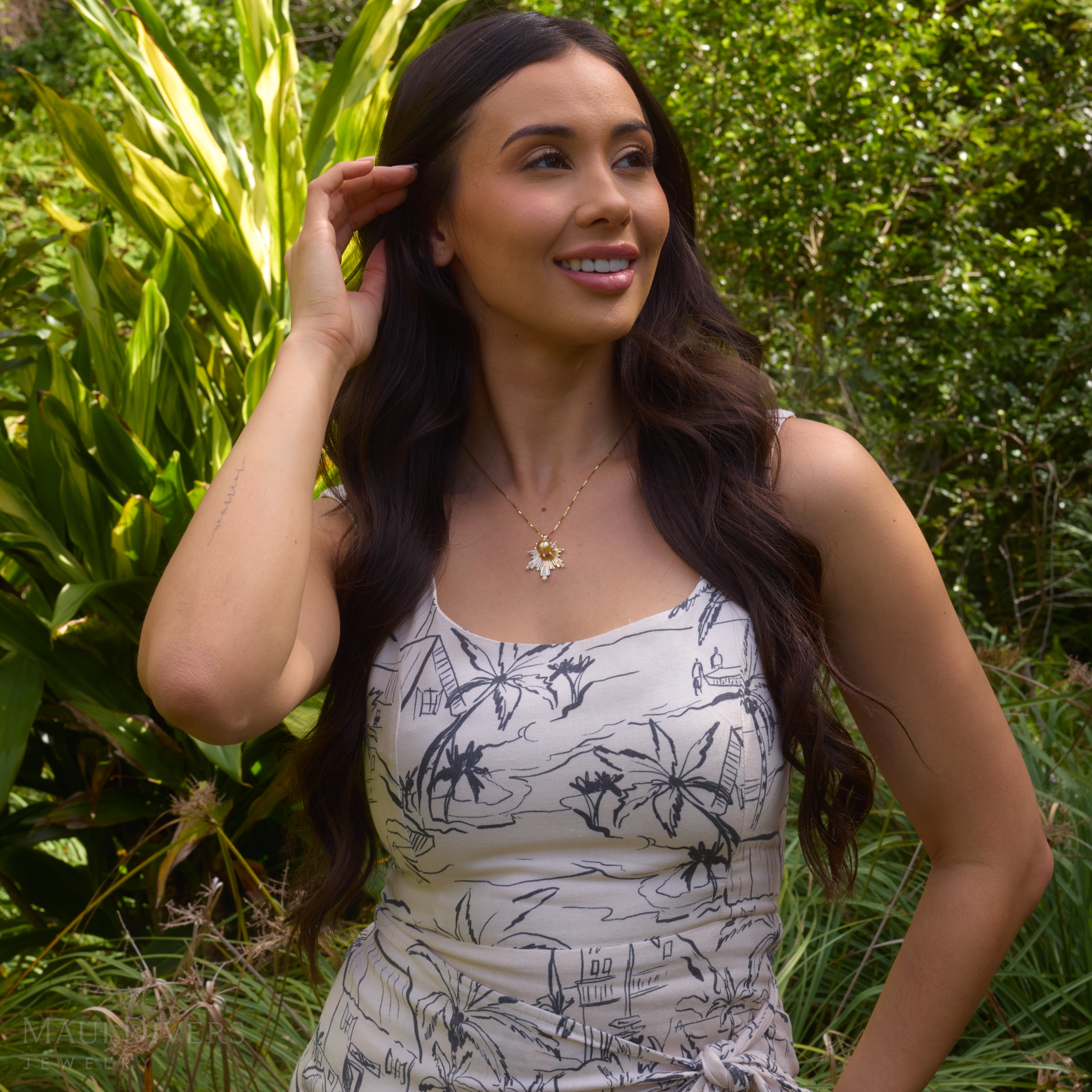 E Hoʻāla South Sea Gold Pearl Pendant in Gold with Diamonds - 27mm