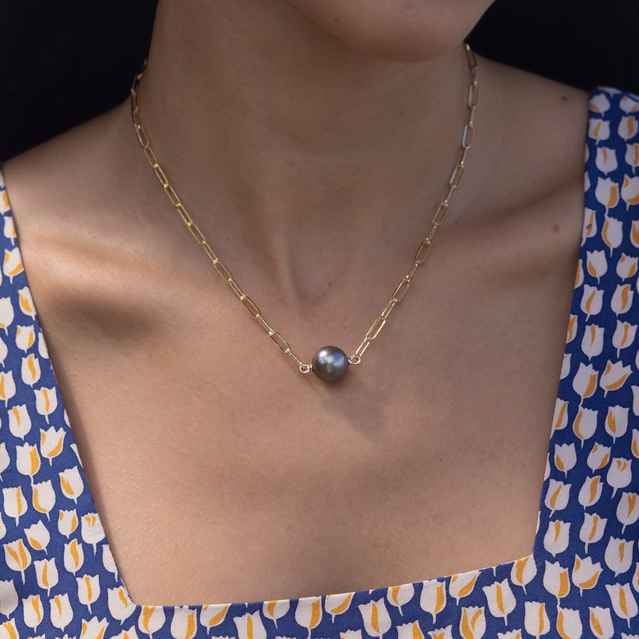 16-17" Tahitian Black Pearl Paperclip Chain Necklace in Gold - 12-13mm