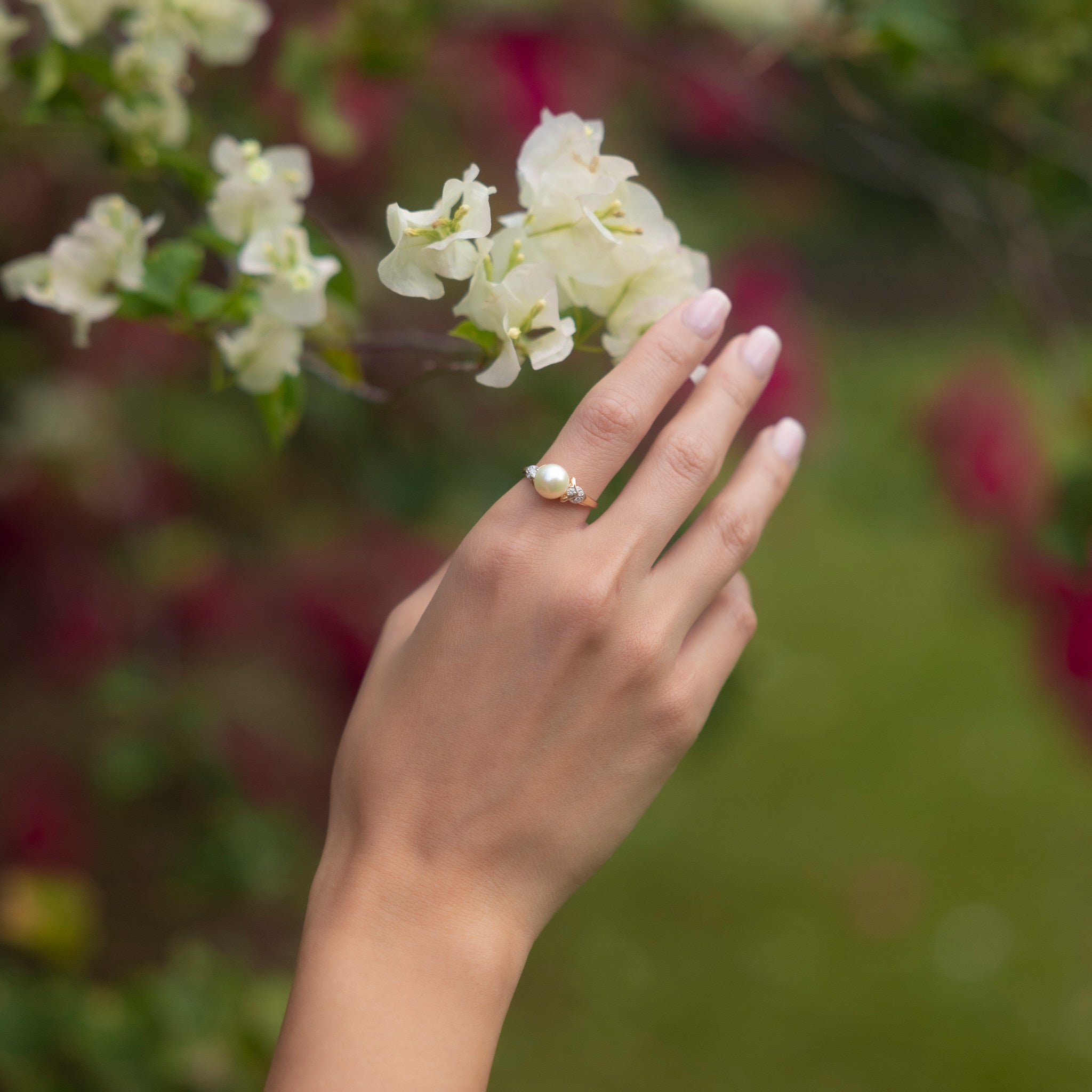 Freshwater White Pearl Ring in Gold with Diamonds - 8-9mm
