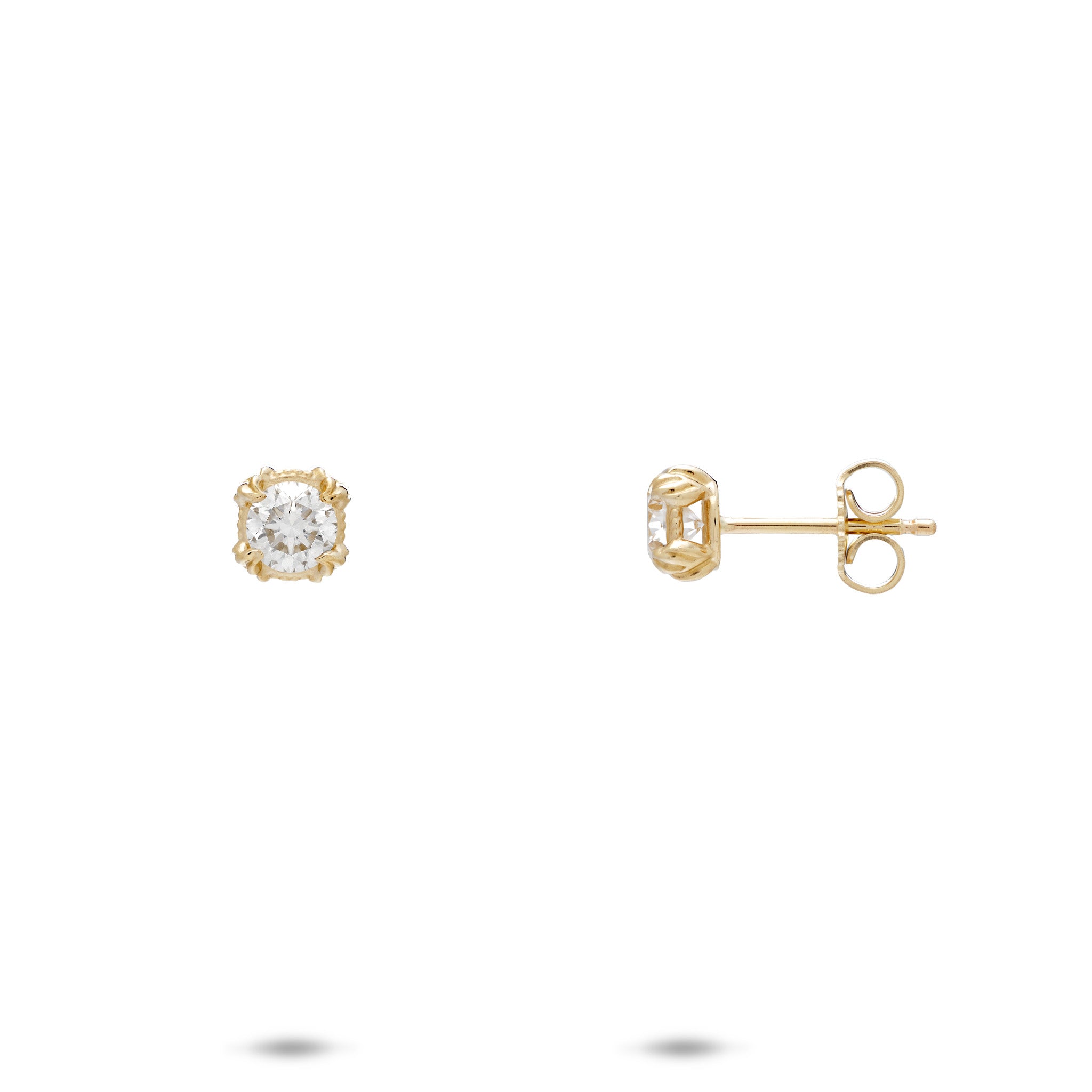 Hidden Hawaiʻi Maile Earrings in Gold with Lab Grown Diamonds - 5.5mm