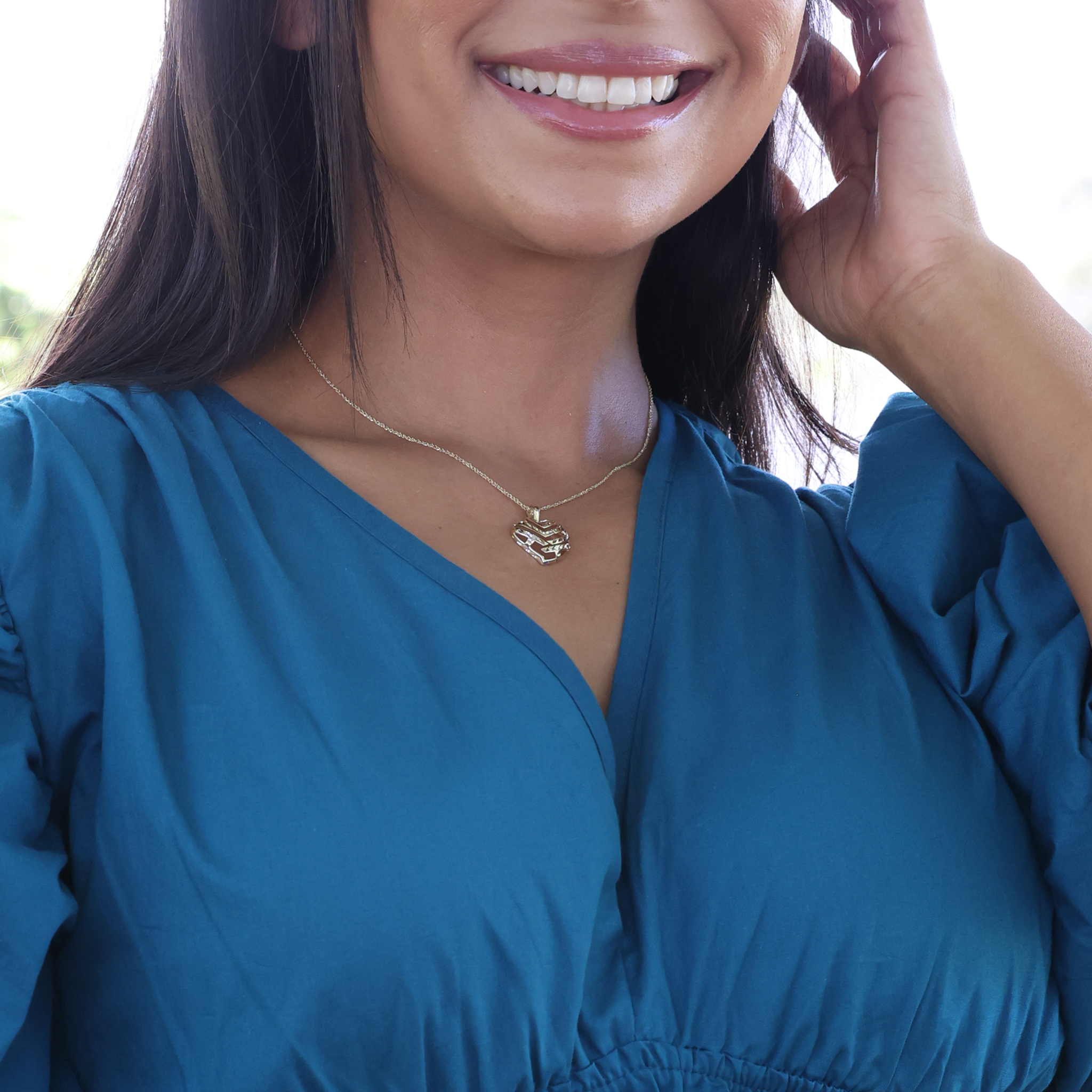 Aloha Heart Pendant in Gold - 18mm