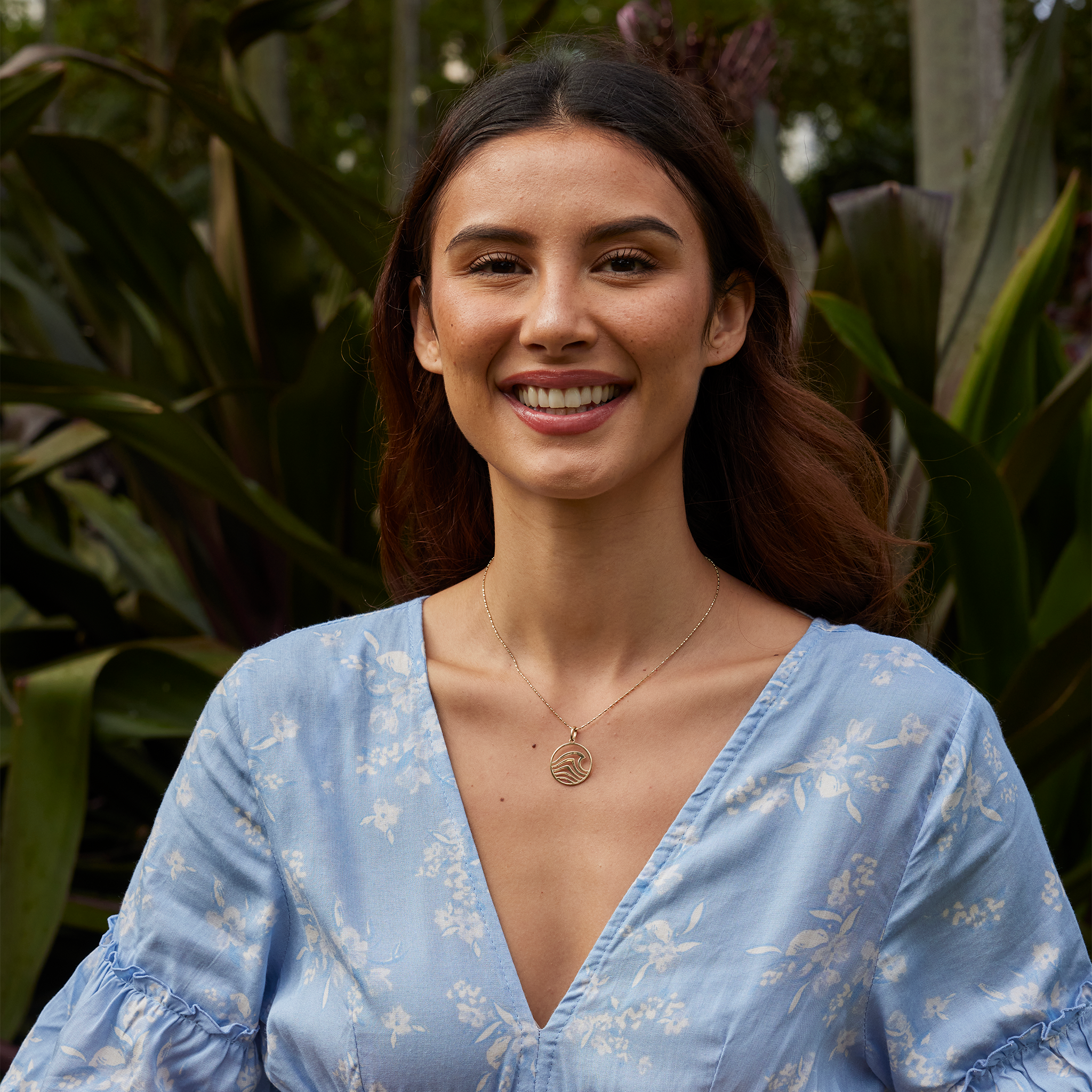 Abstract Nalu Pendant in Gold - 22mm