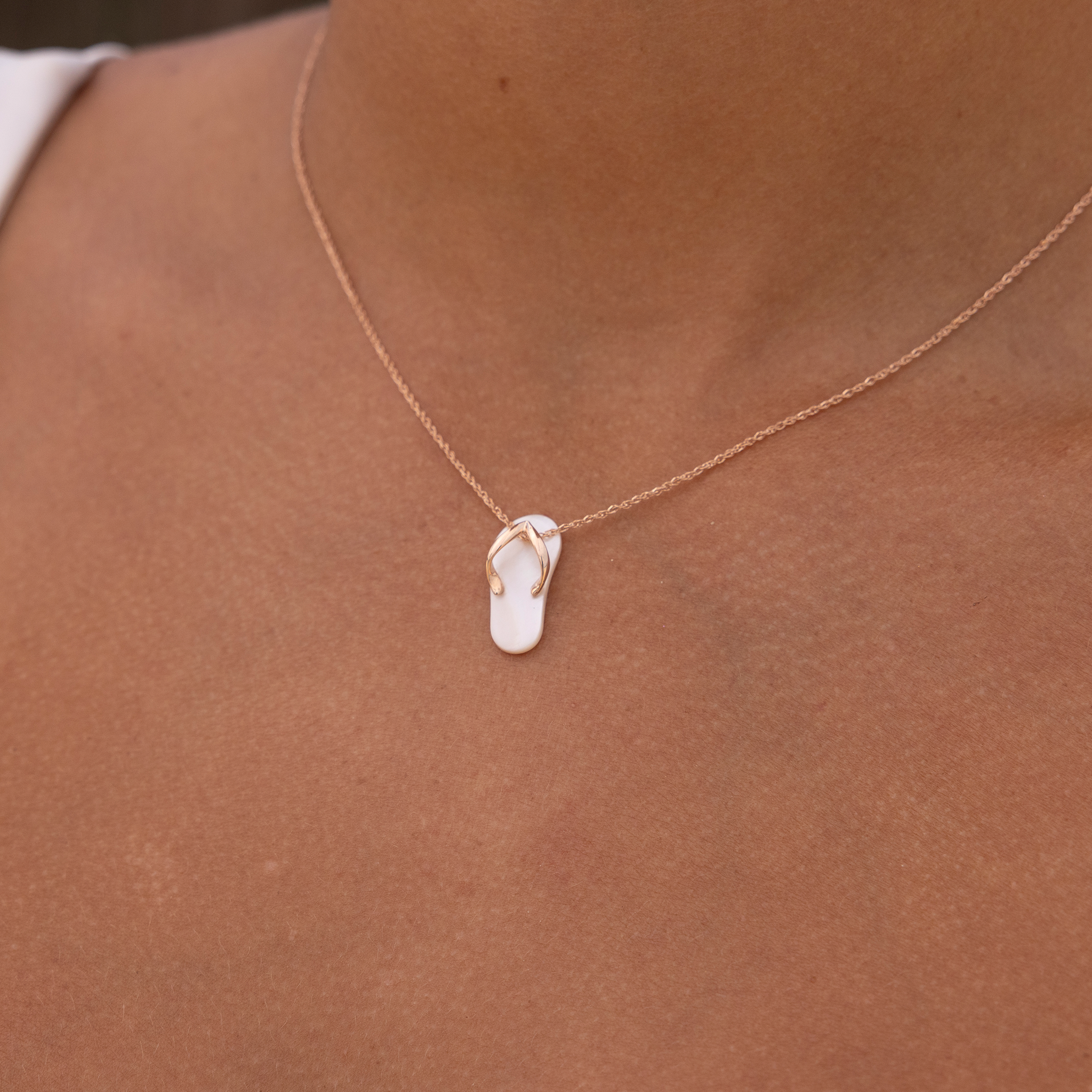 Pink Mother of Pearl Slipper Pendant in Rose Gold - 19mm