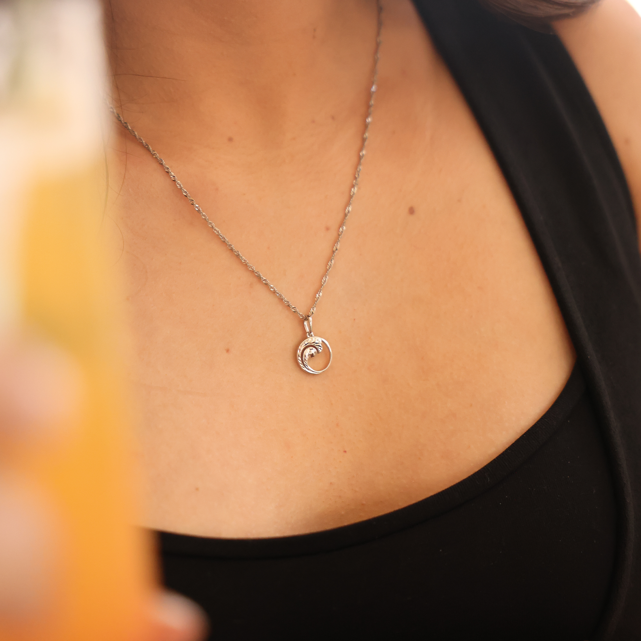 Nalu Pendant in White Gold - 12mm