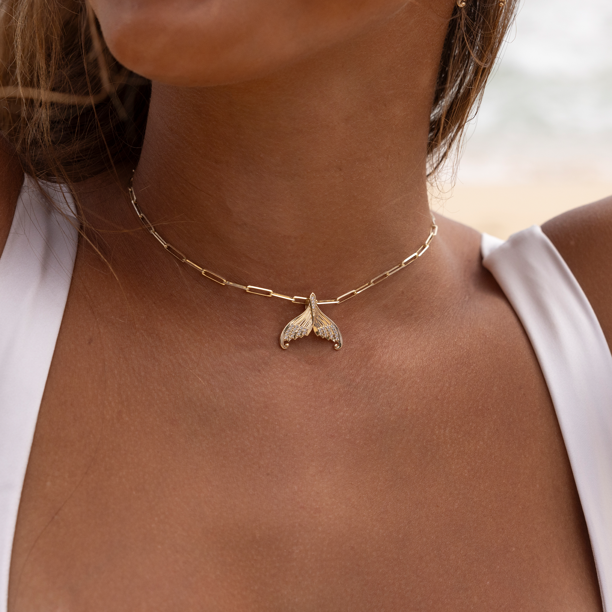 ダイヤモンド付き金のムーンマーメイドテールペンダント-20mm