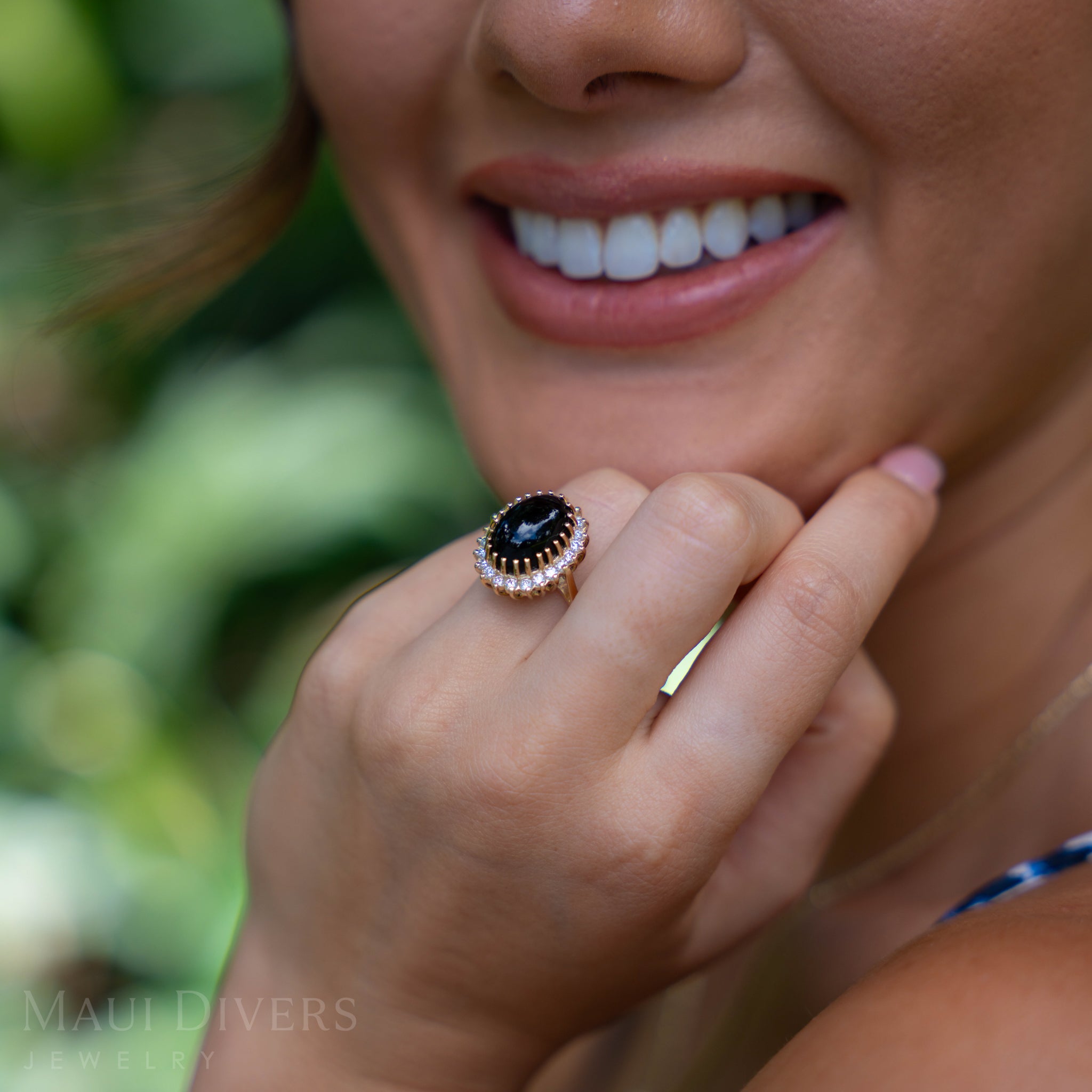 Princess Ka'iulani Black Coral Ring in Gold mit Diamanten – 14 mm