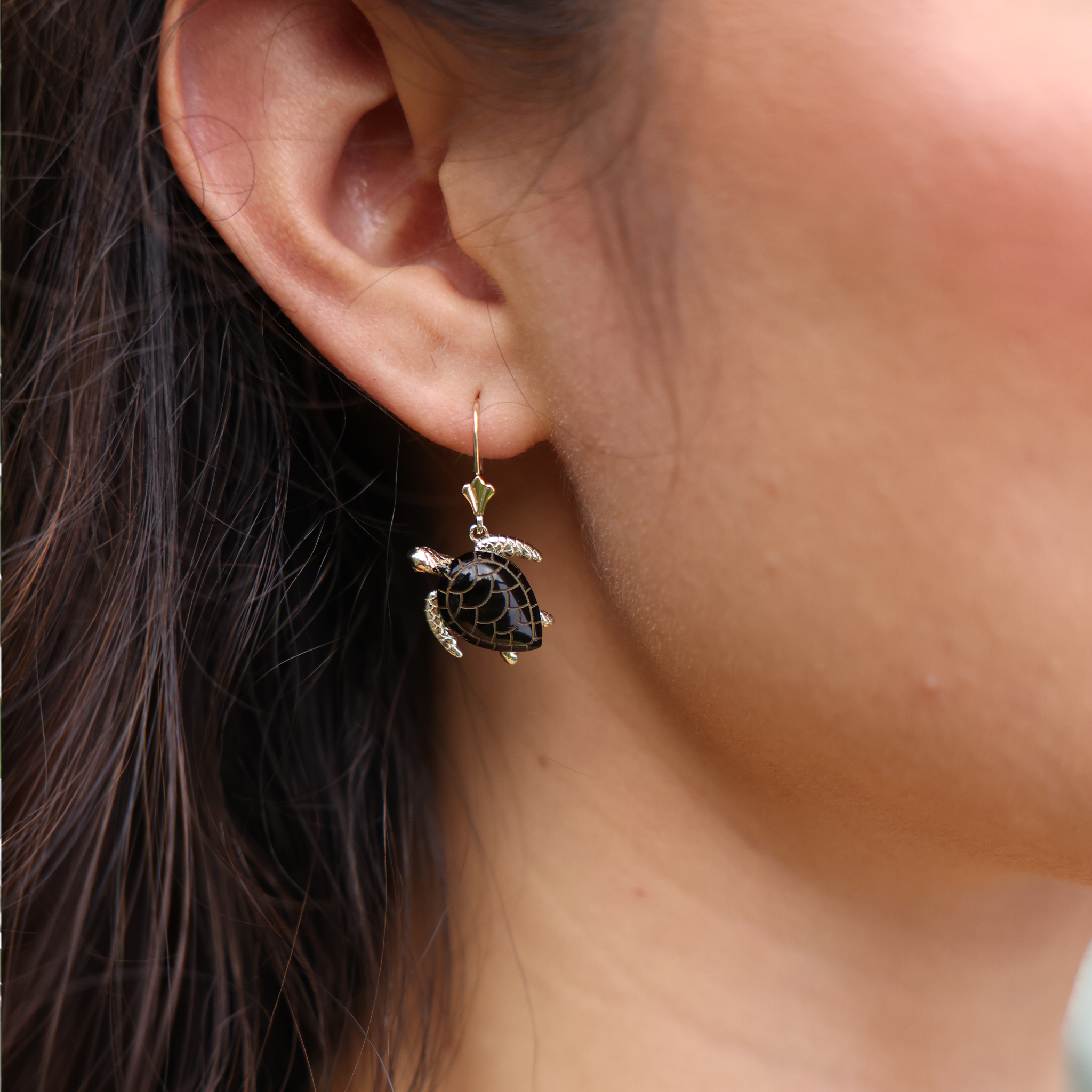 Honu Black Coral Earrings in Gold - 17mm