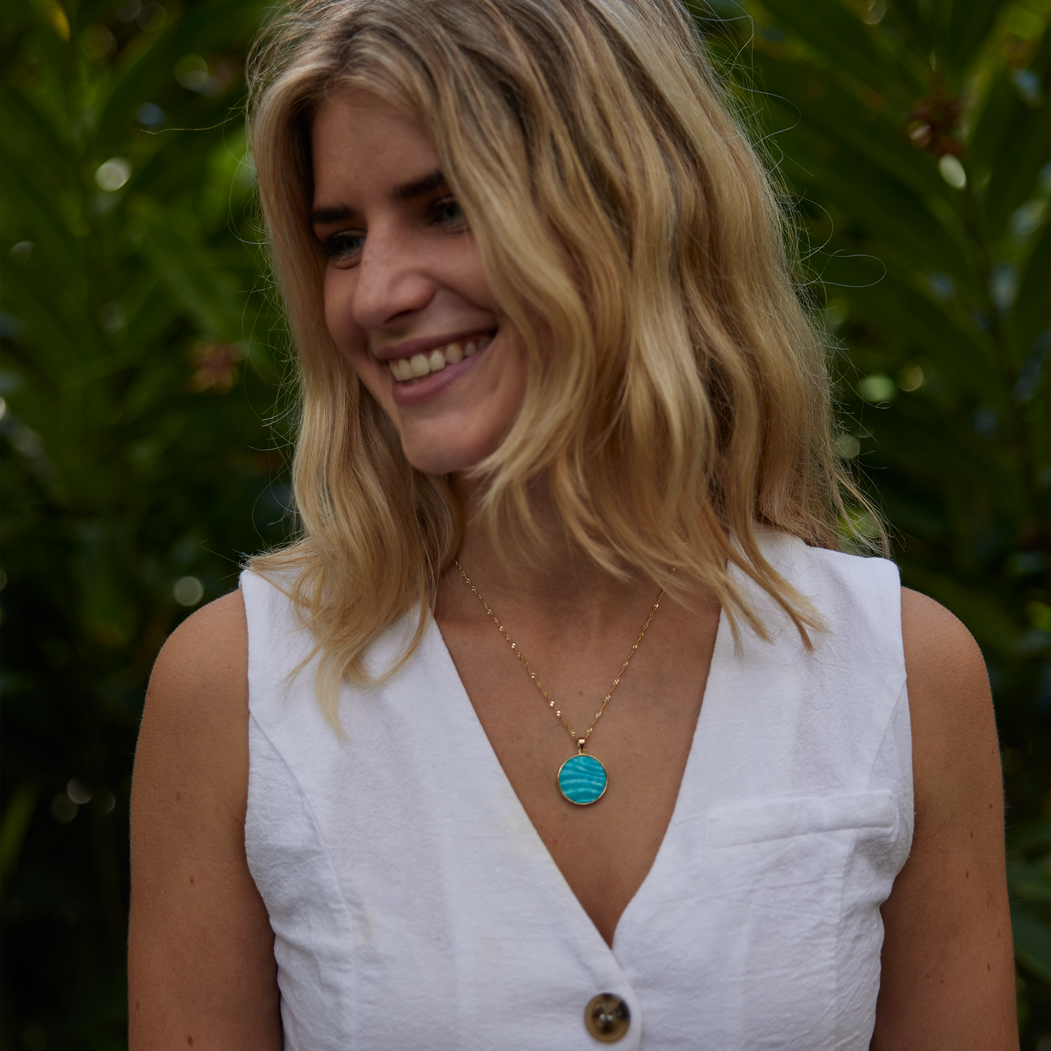 Ocean Sand Turquoise Pendant in Gold - 22mm