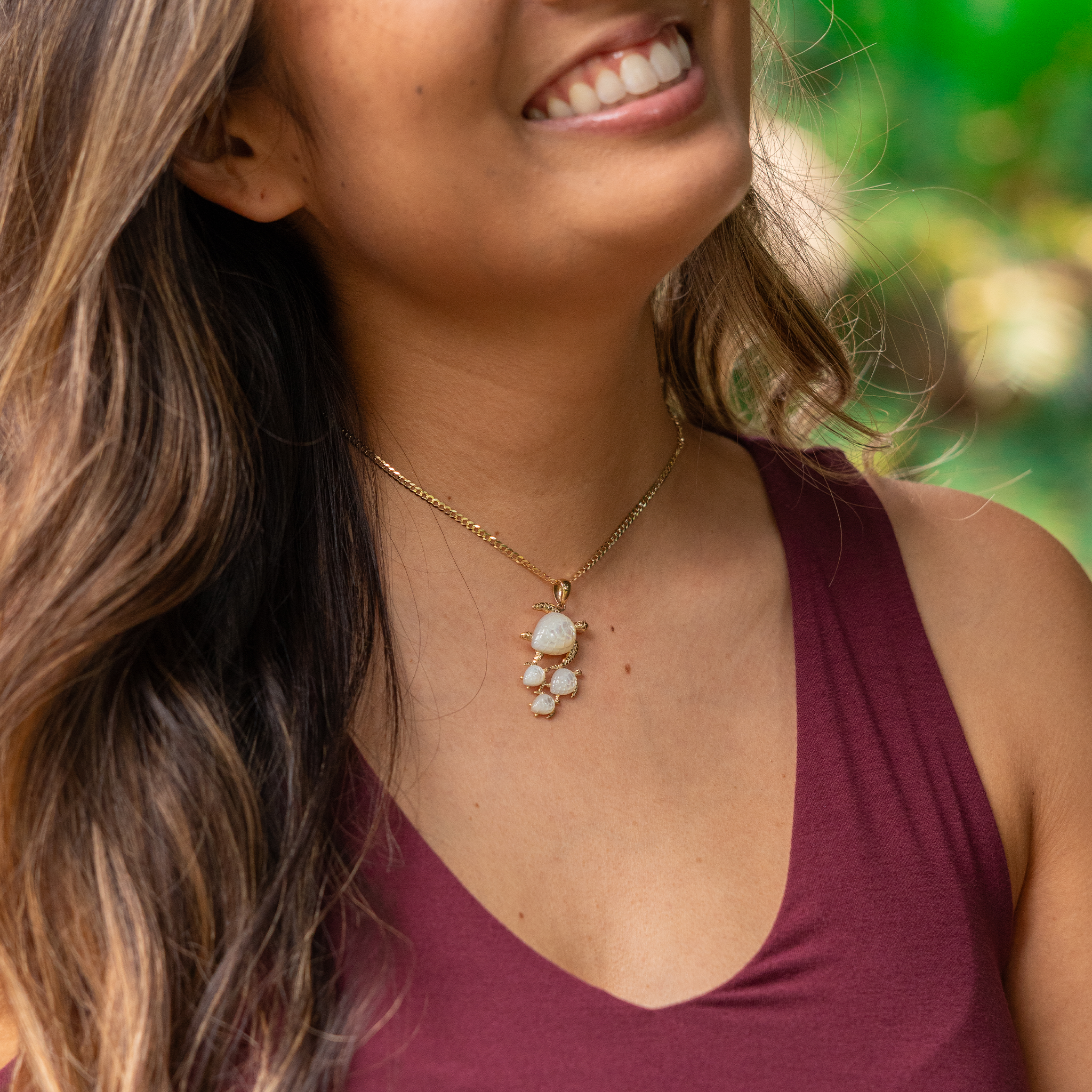 Honu Mother of Pearl Pendant in Gold - 37mm