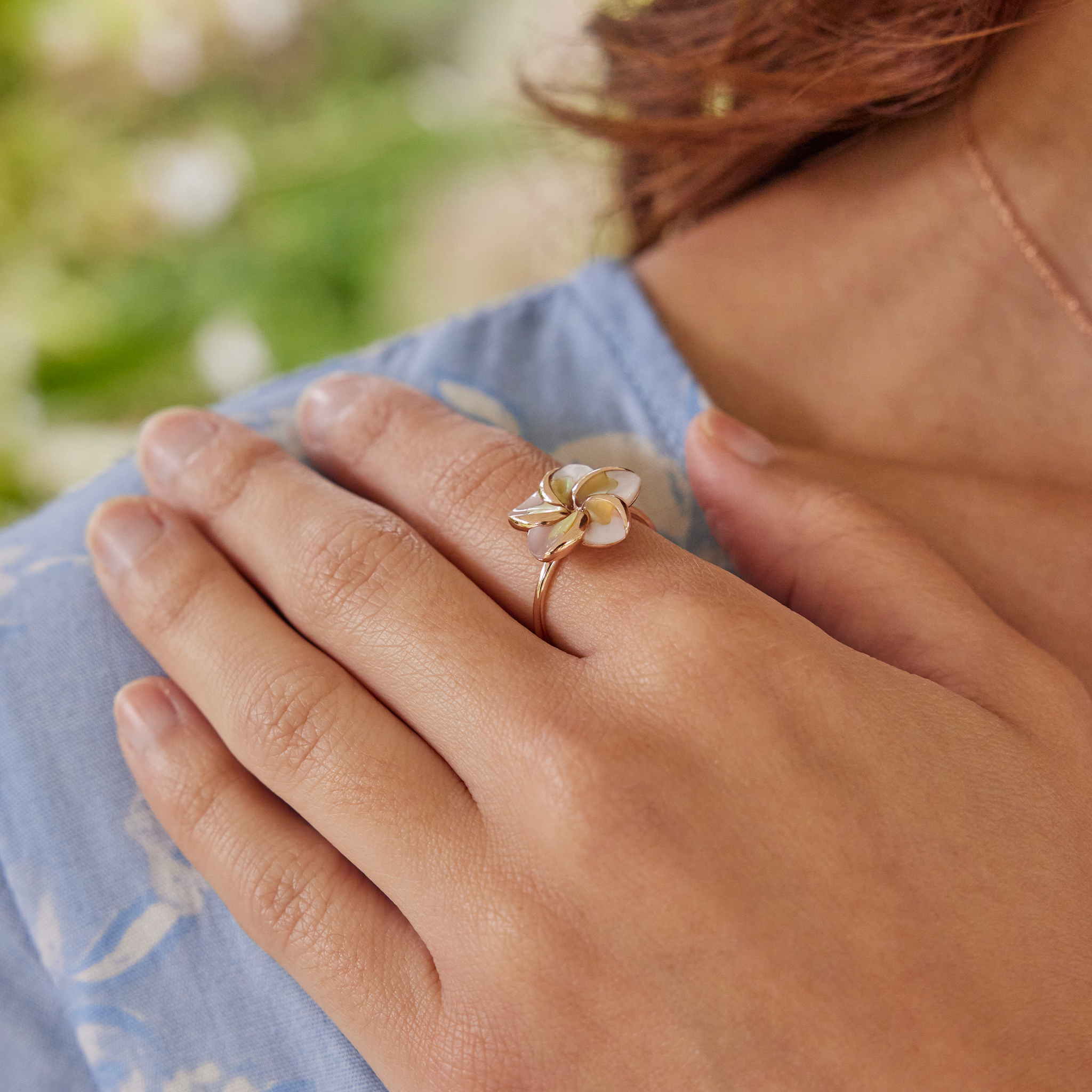 Plumeria Mother of Pearl Ring in Rose Gold - 16mm