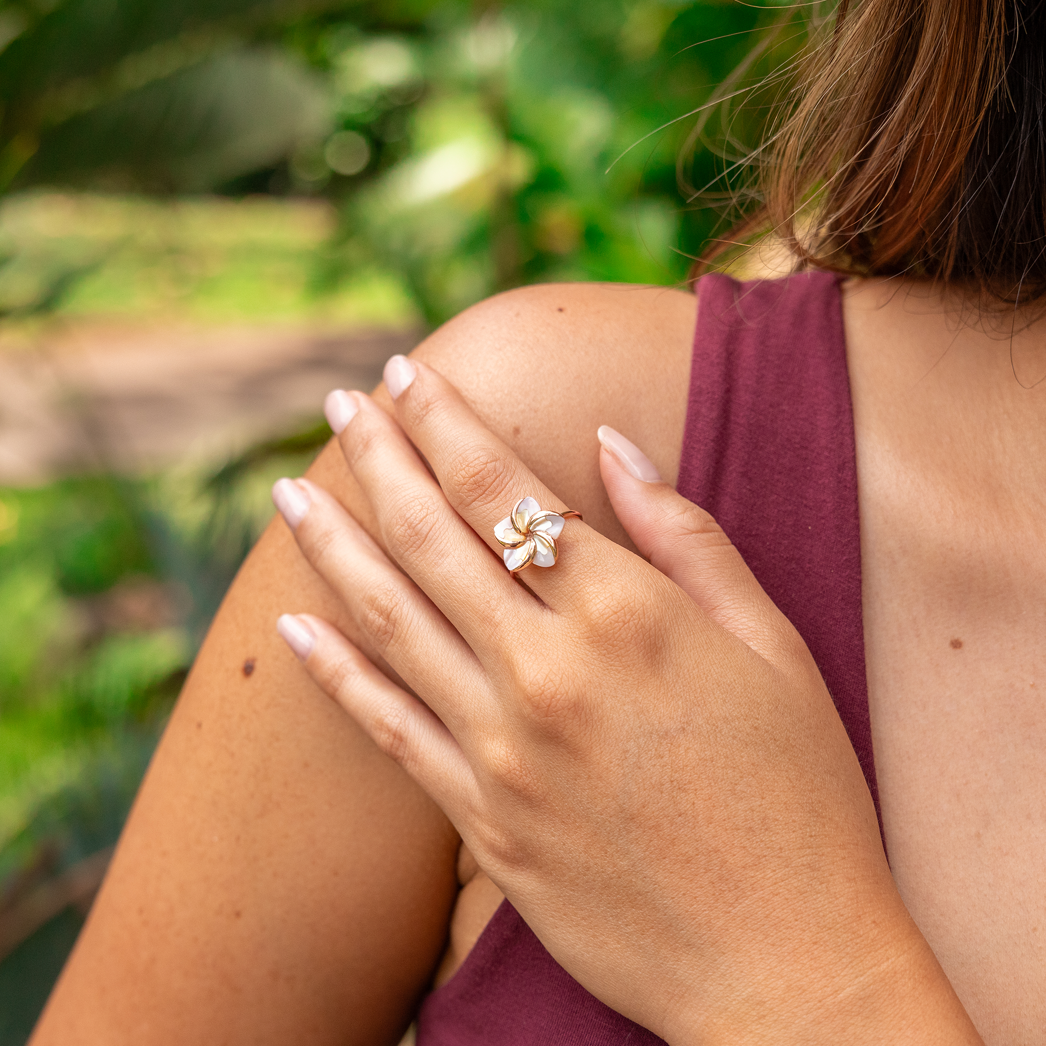 Plumeria Mother of Pearl Ring in Rose Gold - 16mm