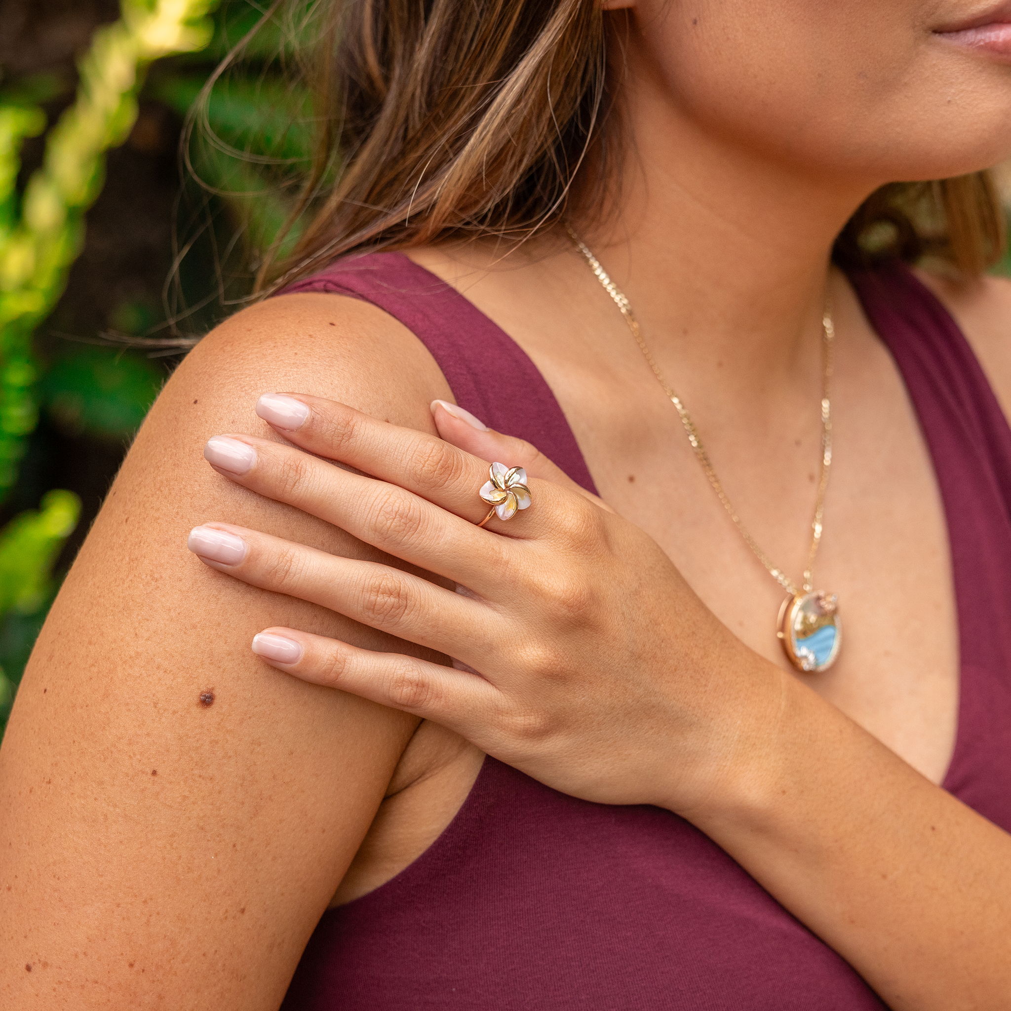 Plumeria Mother of Pearl Ring in Rose Gold - 16mm