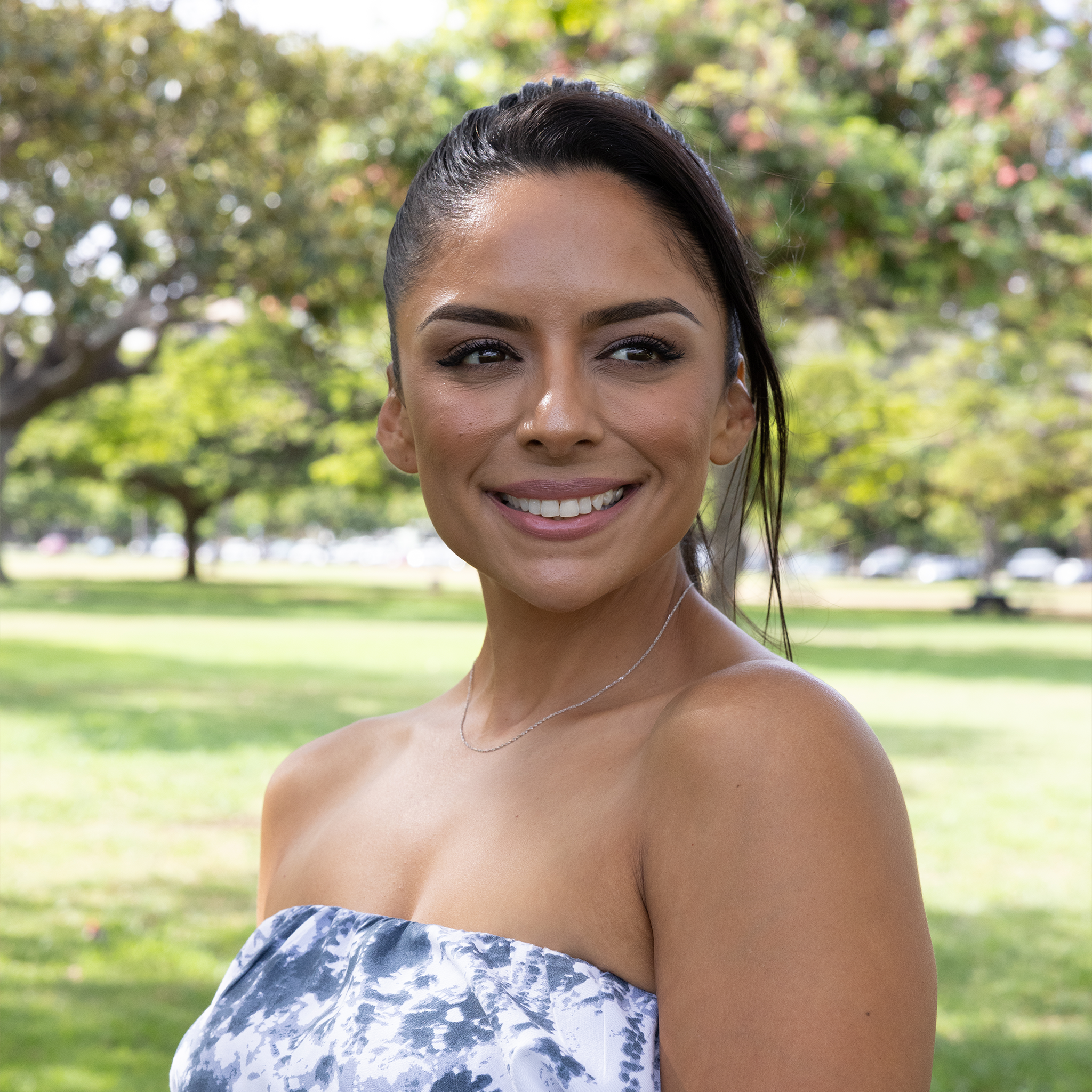 ホワイトゴールドの0.8mmベビーロープチェーン