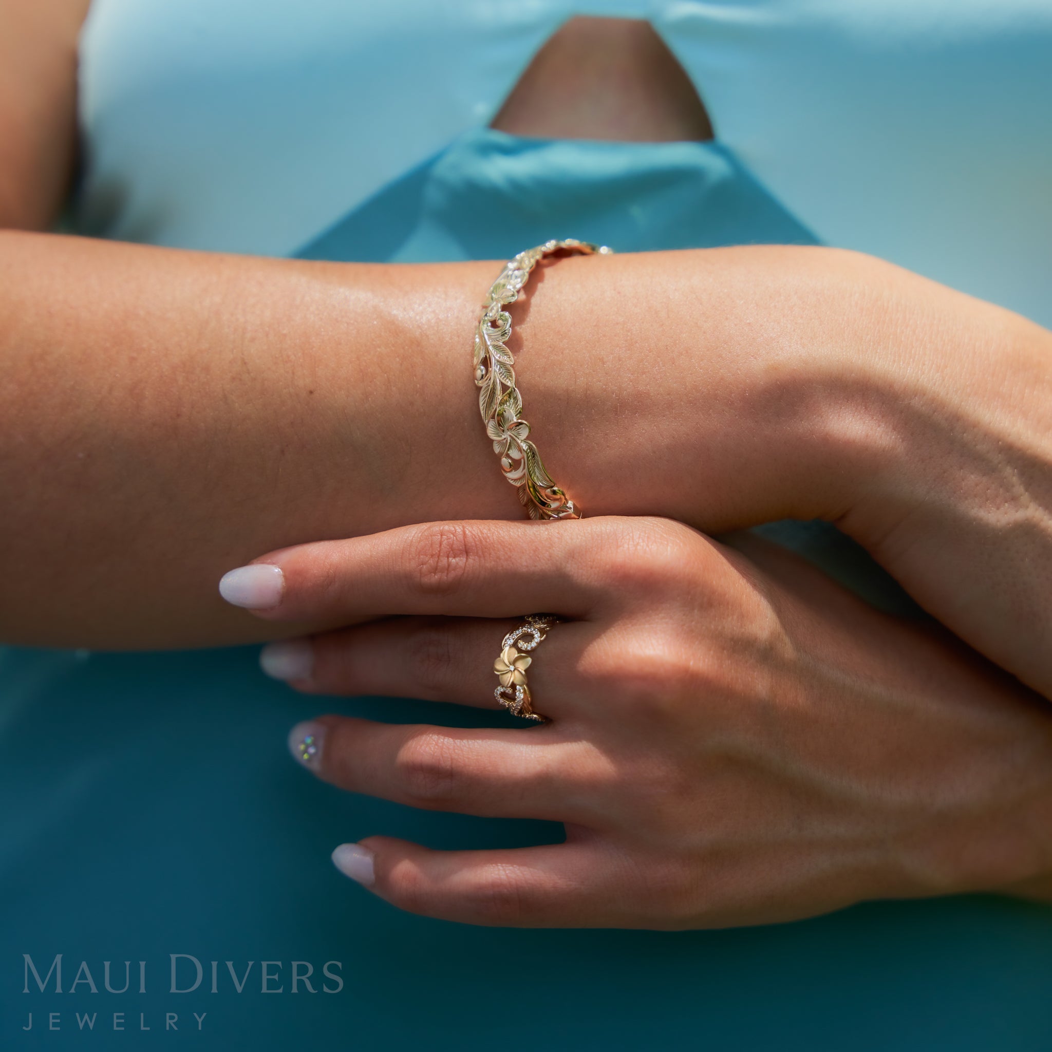 Hawaiian Heirloom Plumeria Ring in Gold with Diamonds - 8mm