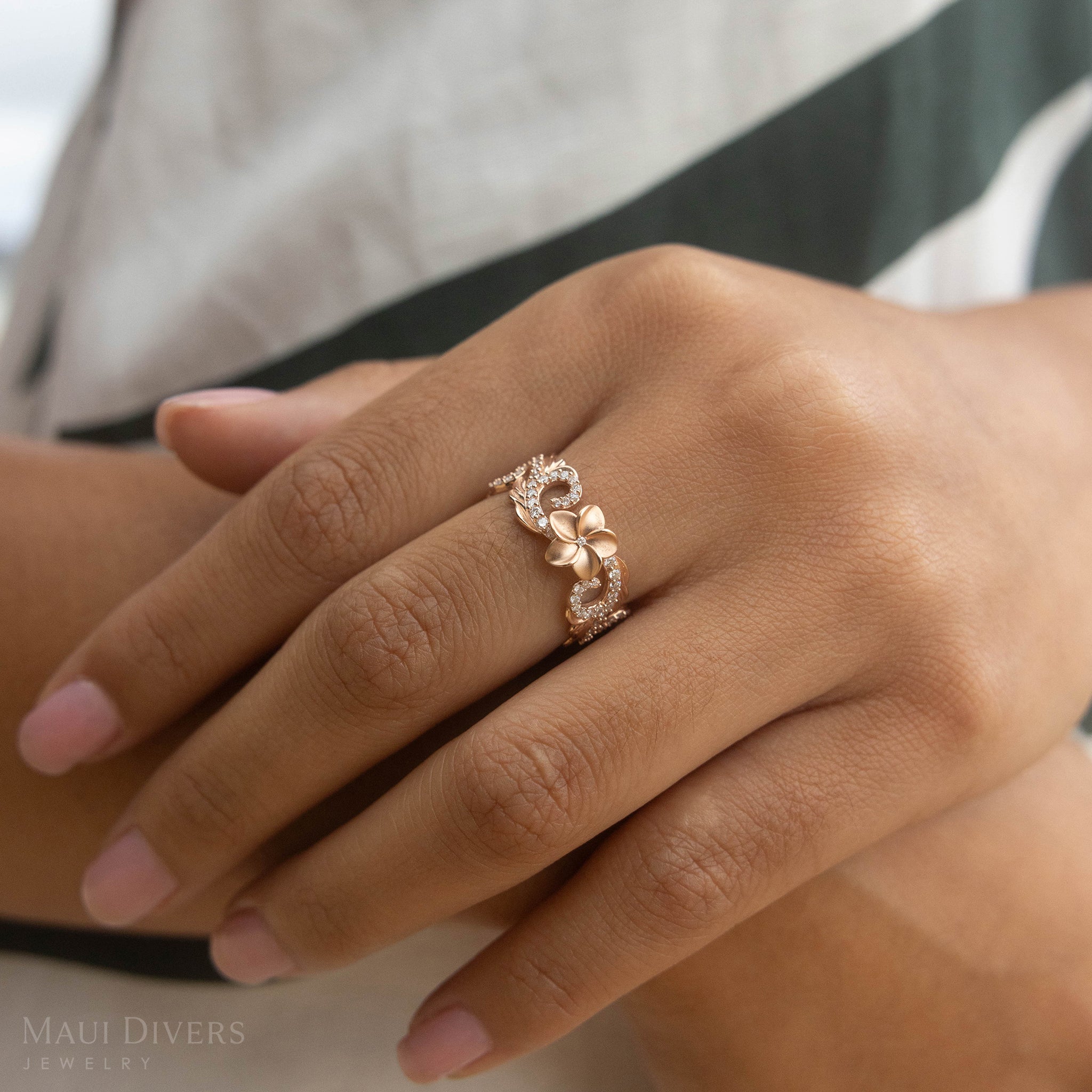 Hawaiian Heirloom Plumeria Ring in Rose Gold with Diamonds - 8mm