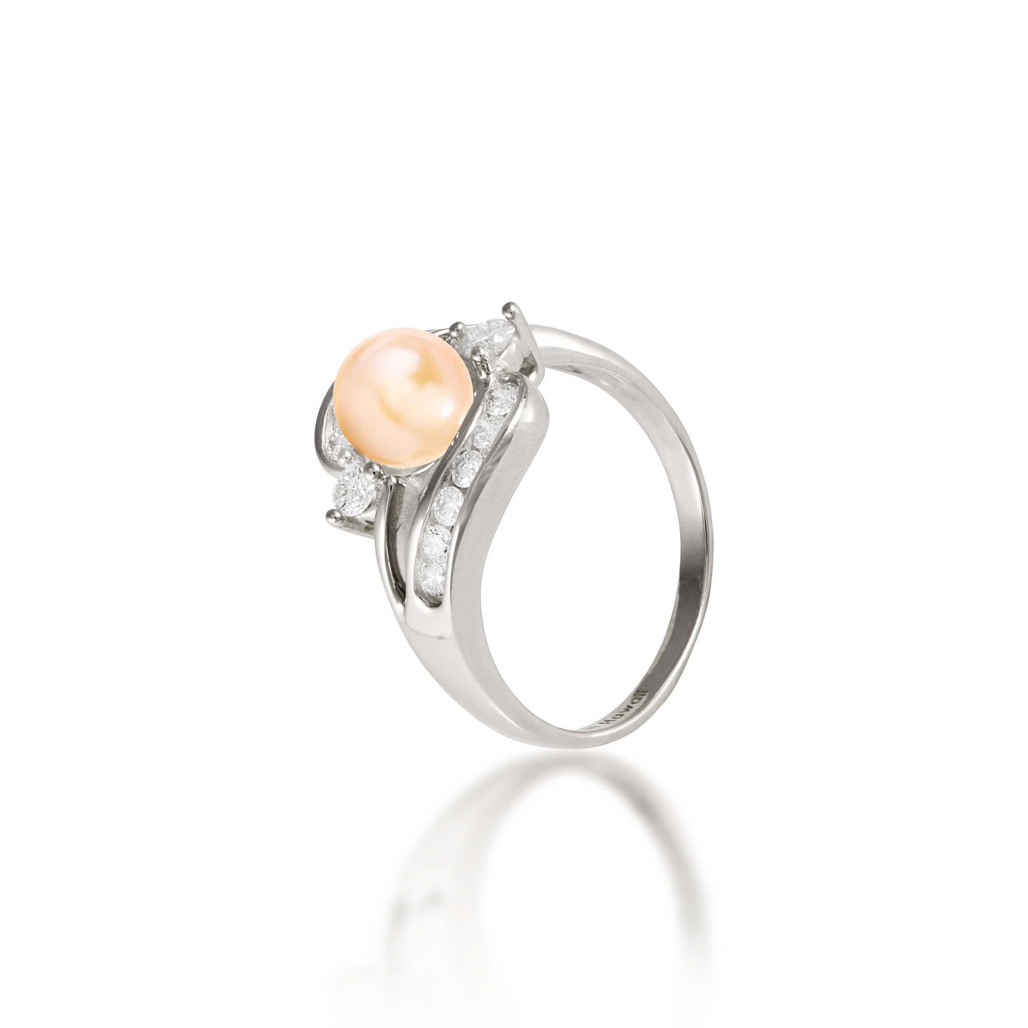 Wählen Sie einen Perlenring aus Weißgold mit Diamanten