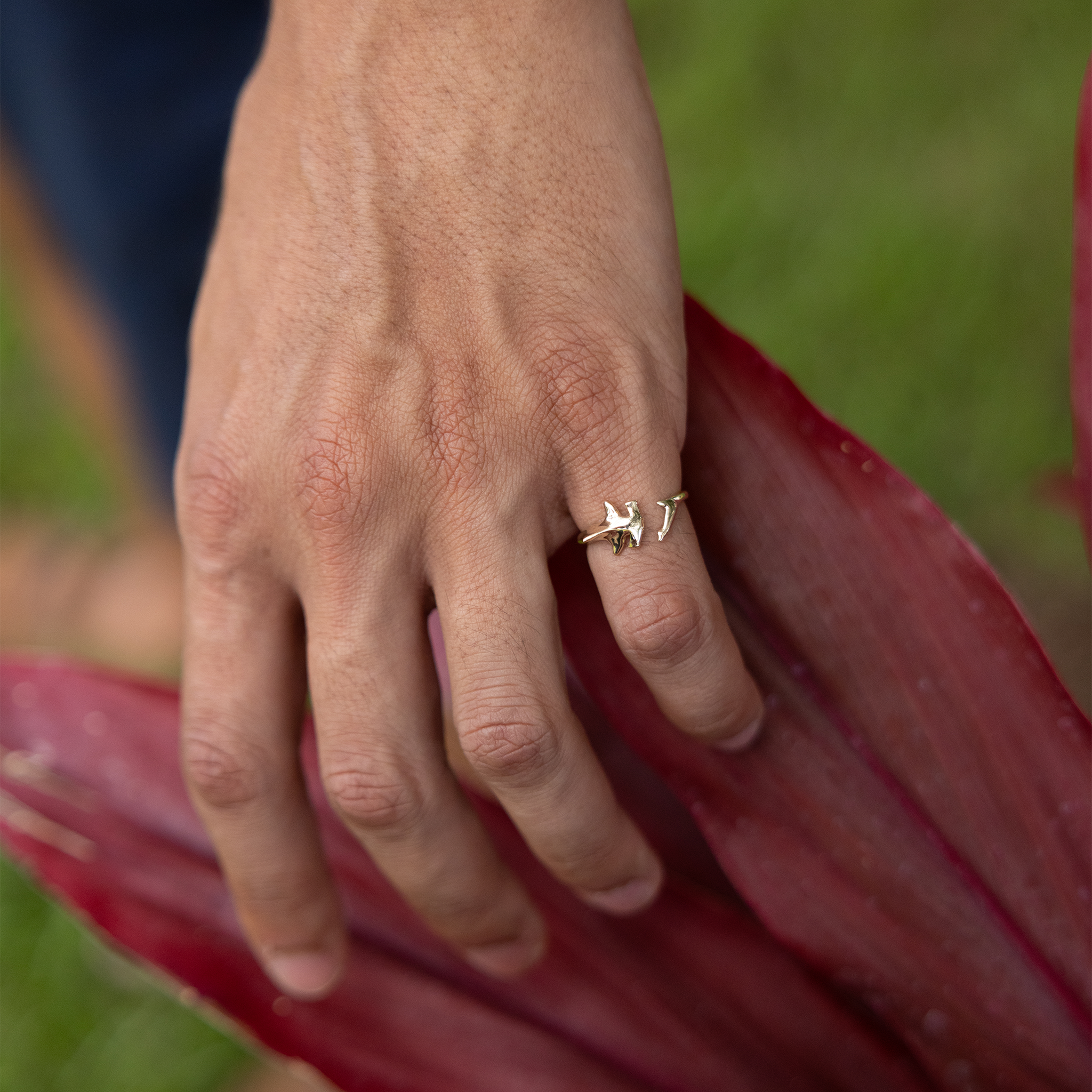 Hammerhead Shark Ring in Gold