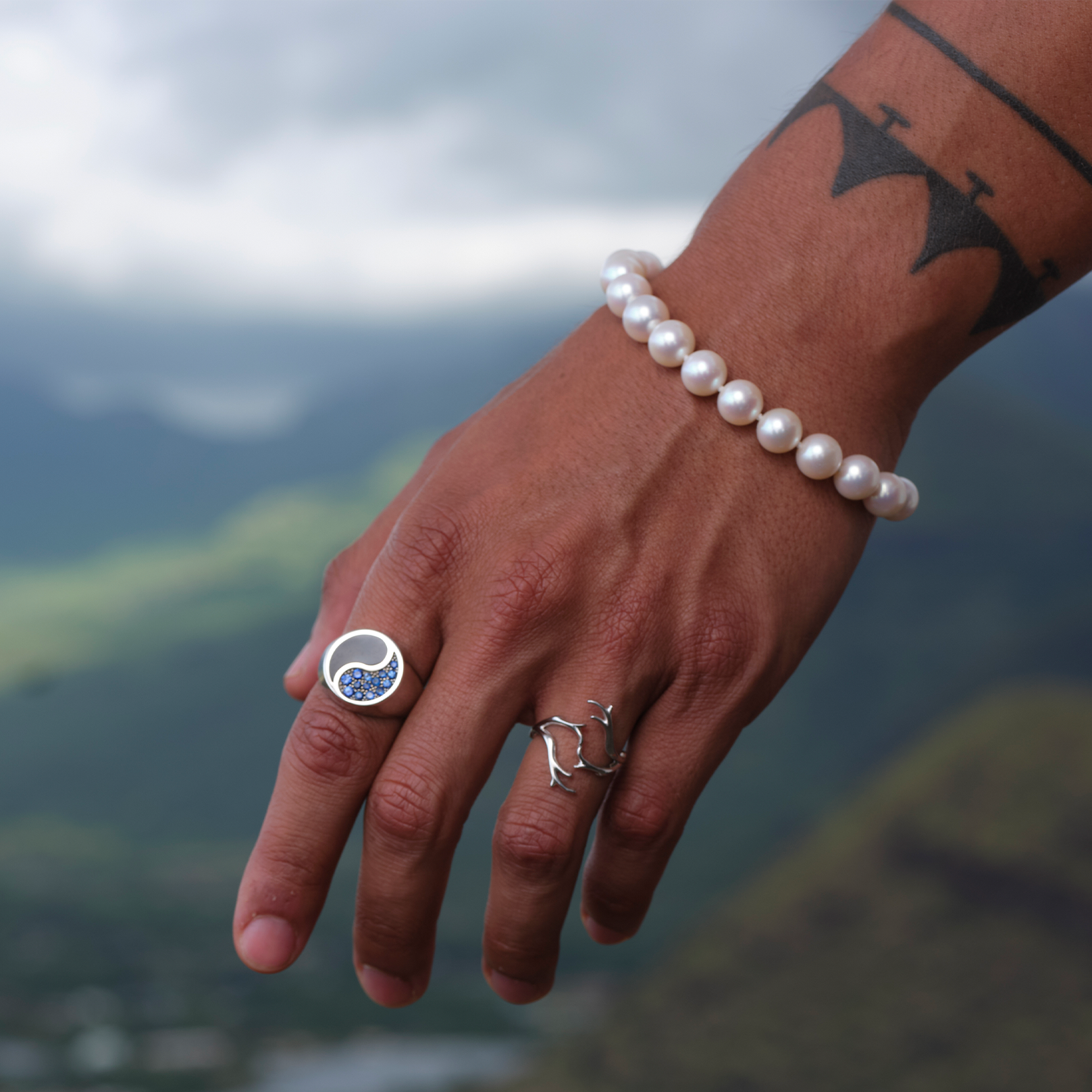 Yin Yang Black Coral Ring in White Gold with Blue Sapphires - 17.5mm