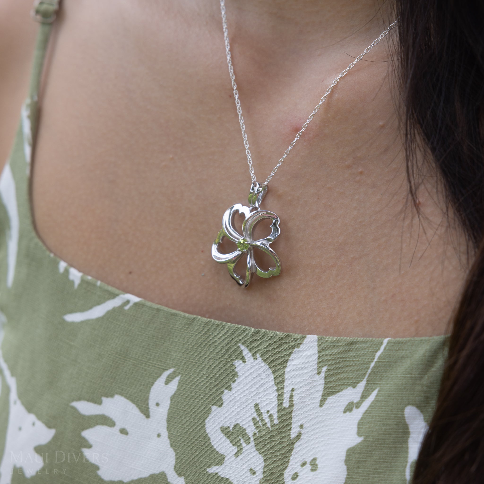 18" Plumeria Peridot Necklace in Sterling Silver - 30mm