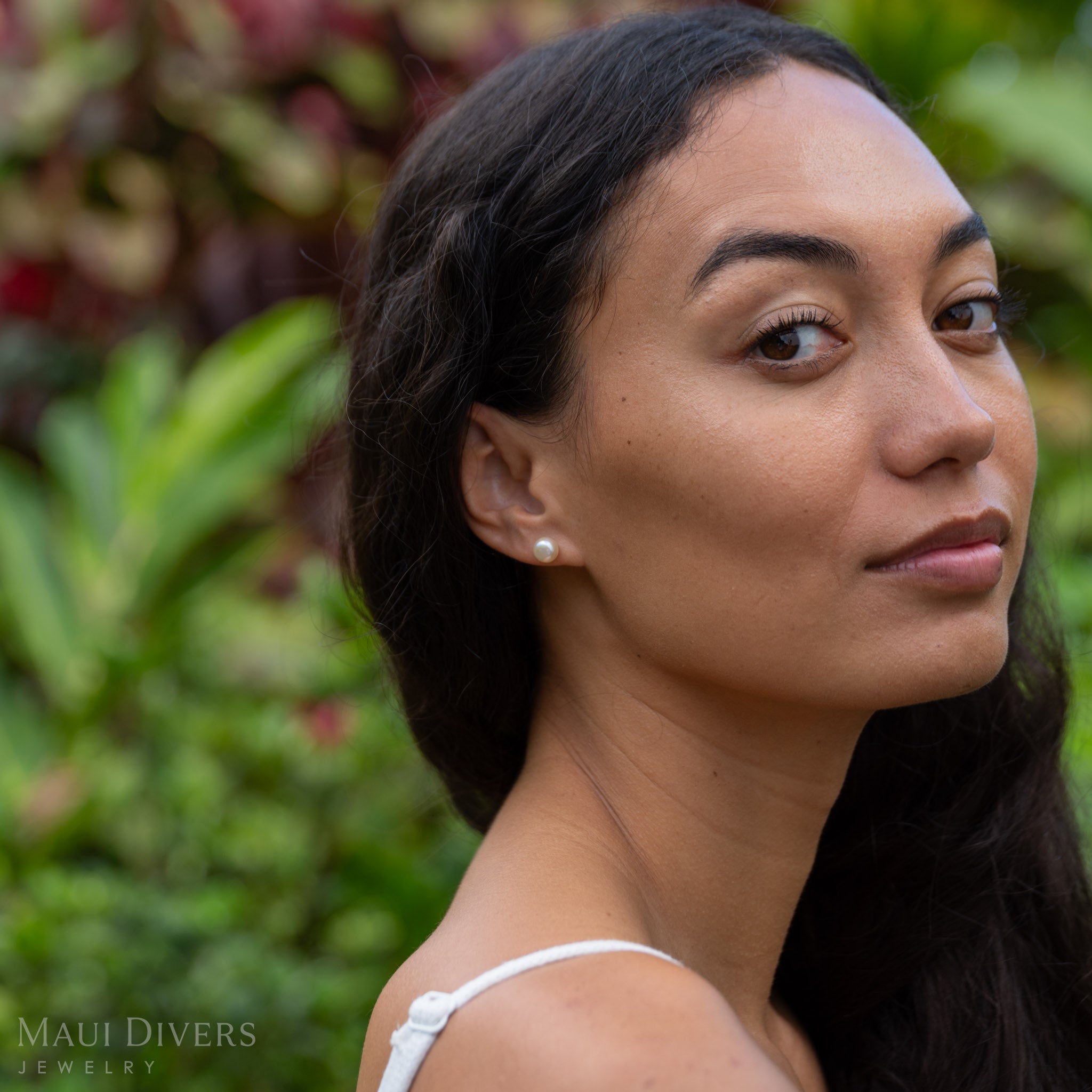 Button Freshwater Pearl Earrings in Gold - 8-9mm