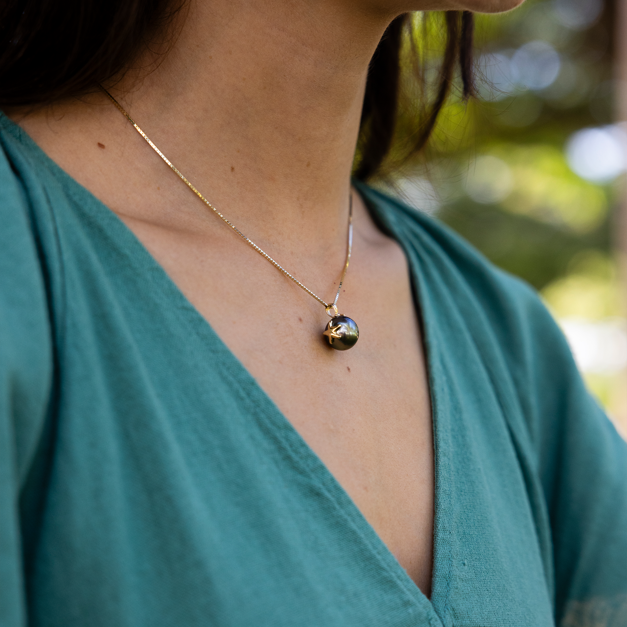 Reefs Starfish Tahitian Black Pearl Anhänger in Gold – 12–13 mm