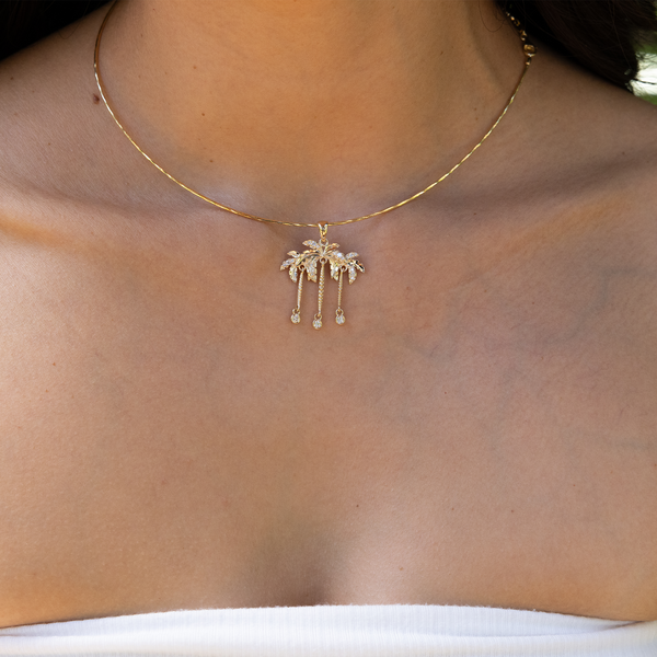 Paradise Palms - Palm Tree Pendant in Gold with Diamonds - 24-28mm