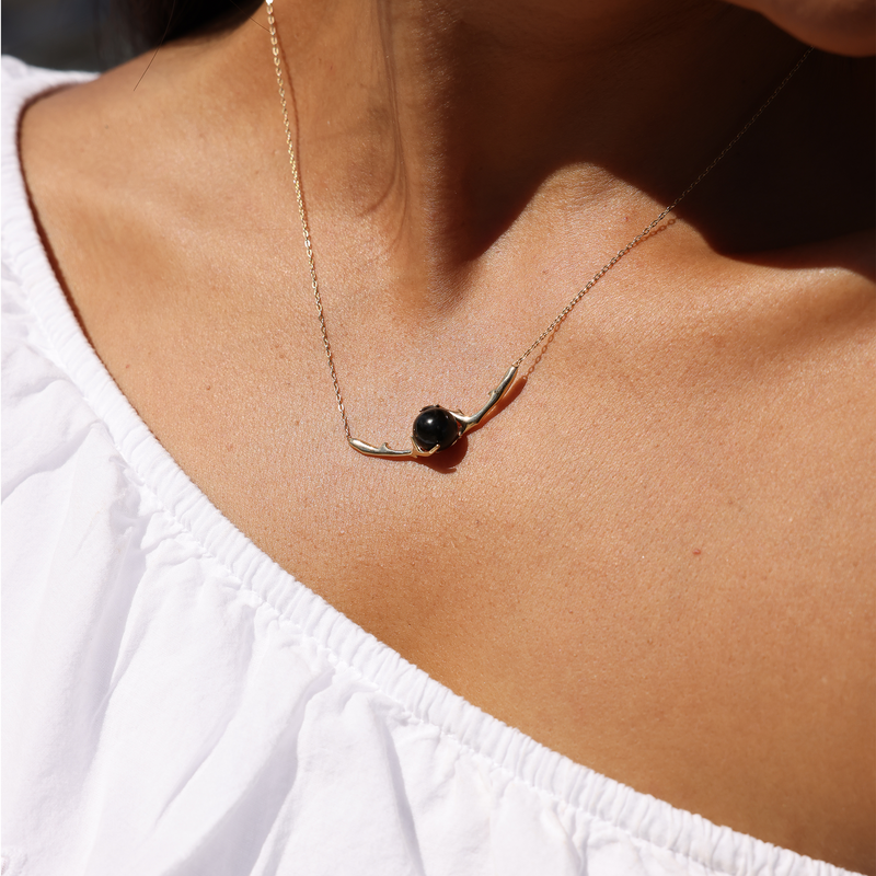 18" Heritage Black Coral Necklace in Gold