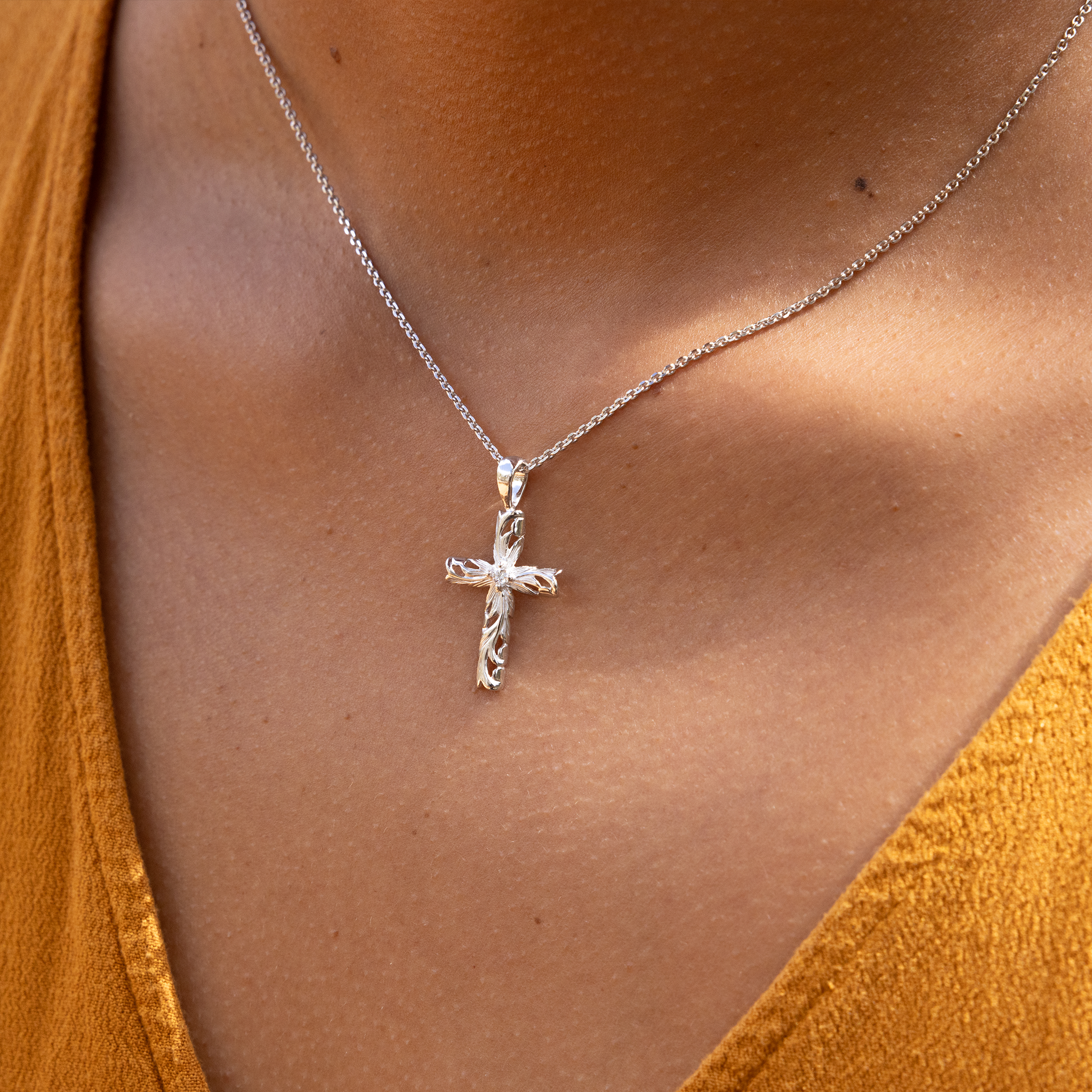 Hawaiian Heirloom Old English Scroll Cross Pendant in White Gold with Diamond - 30mm