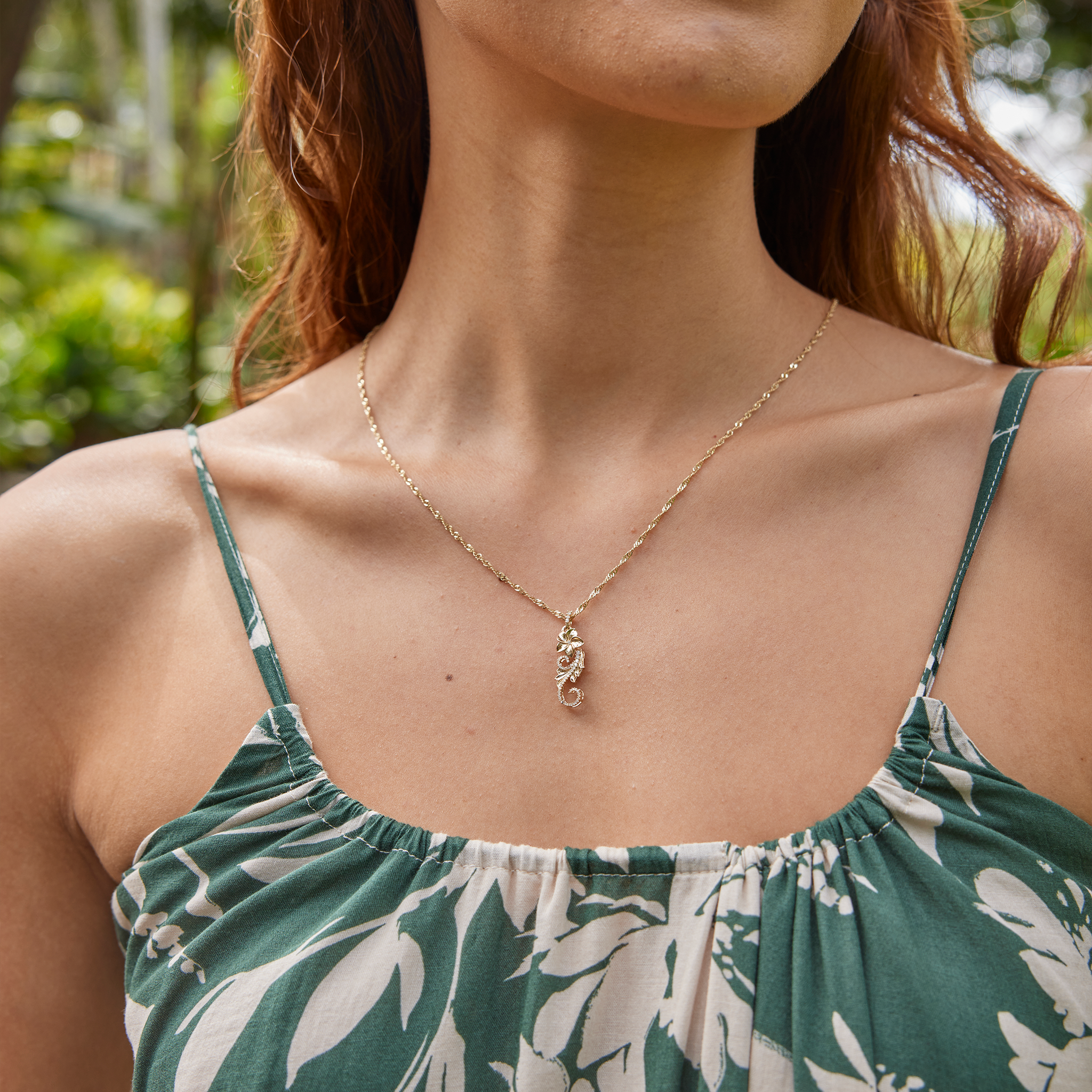 Hawaiian Heirloom Plumeria Pendant in Gold with Diamonds - 20mm