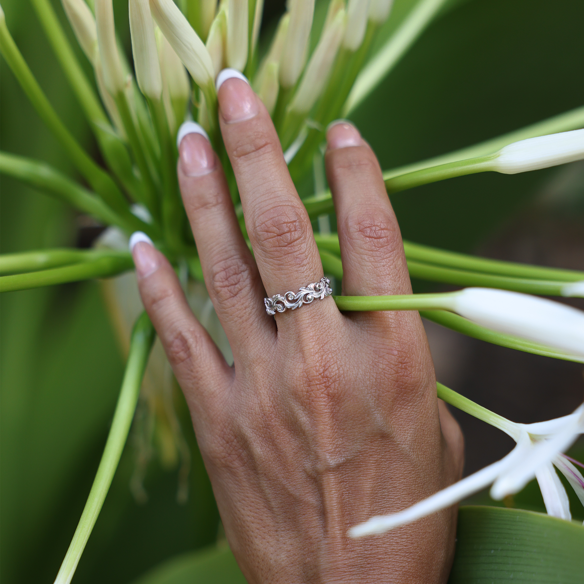 Anneau d'héritage vivant en or blanc avec diamants - 6 mm