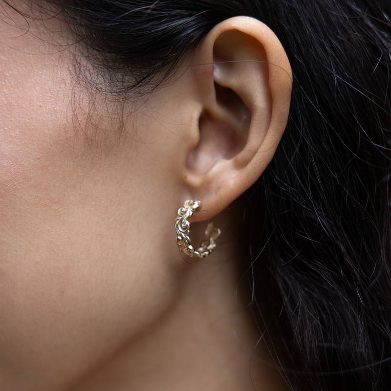 Living Heirloom Hoop Earrings in Gold with Diamonds - 6mm