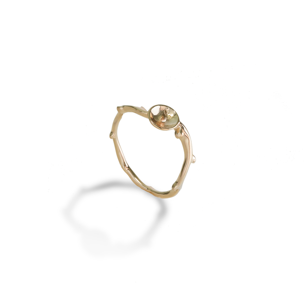 Wählen Sie einen Pearl Heritage-Ring in Gold