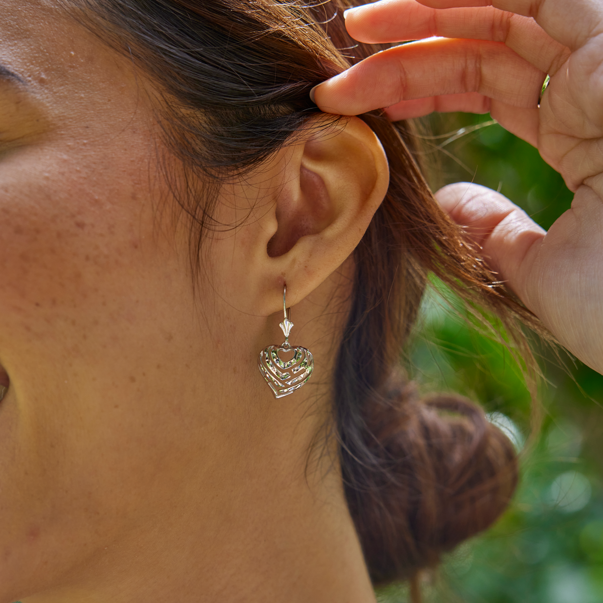 Boucles d'oreilles à coeur aloha en or blanc - 15 mm