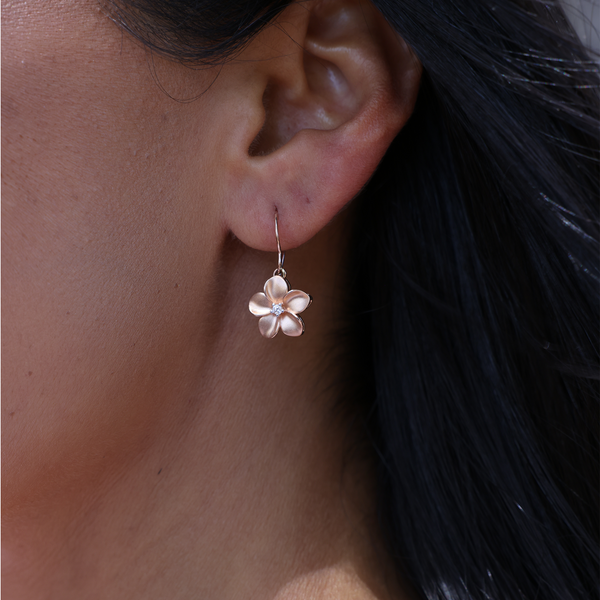 Plumeria-Ohrringe aus Roségold mit Diamanten – 13 mm