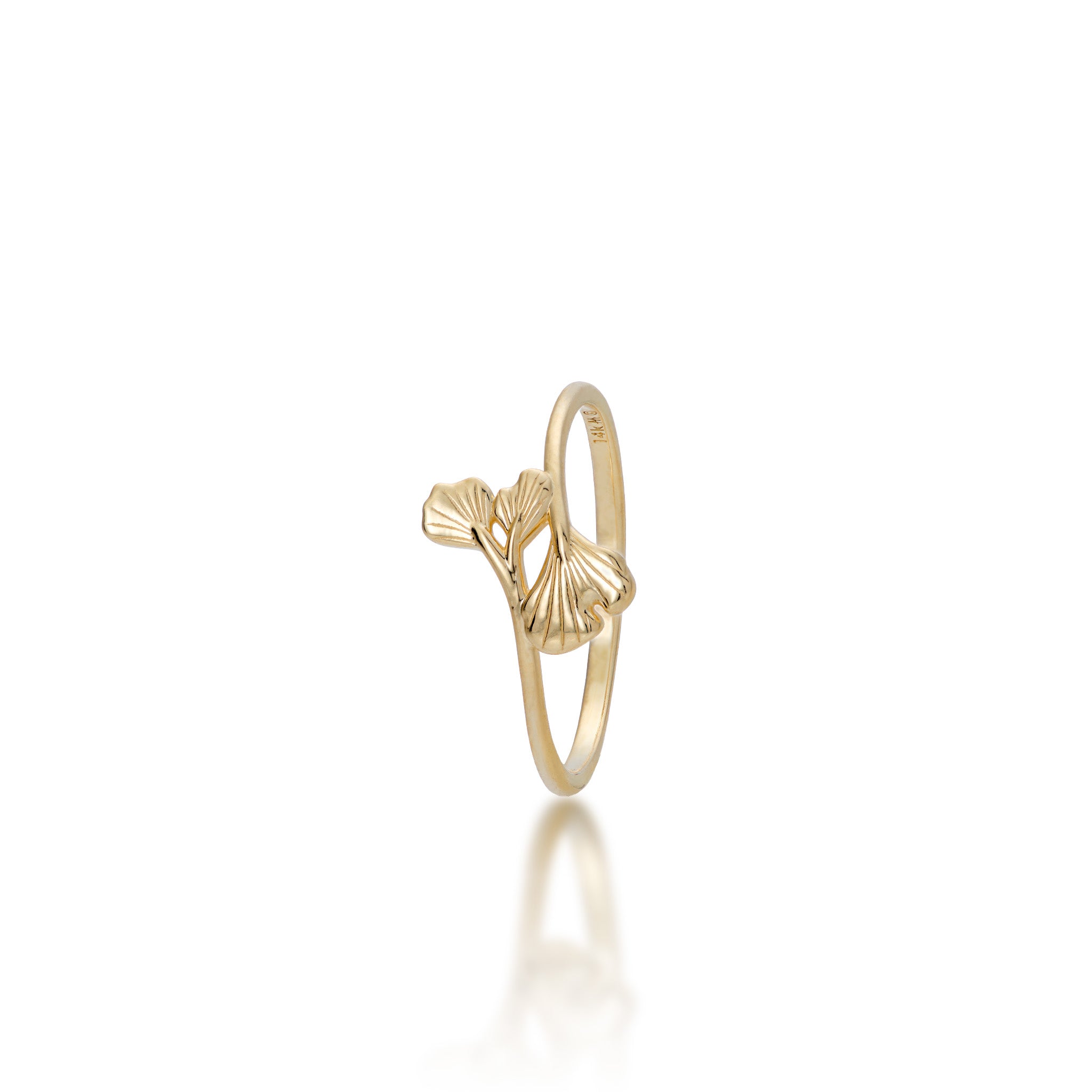 10mm ʻIwaʻiwa (Maiden Hair) Fern Ring in 14k Yellow Gold with a high-polish finish on a white background
