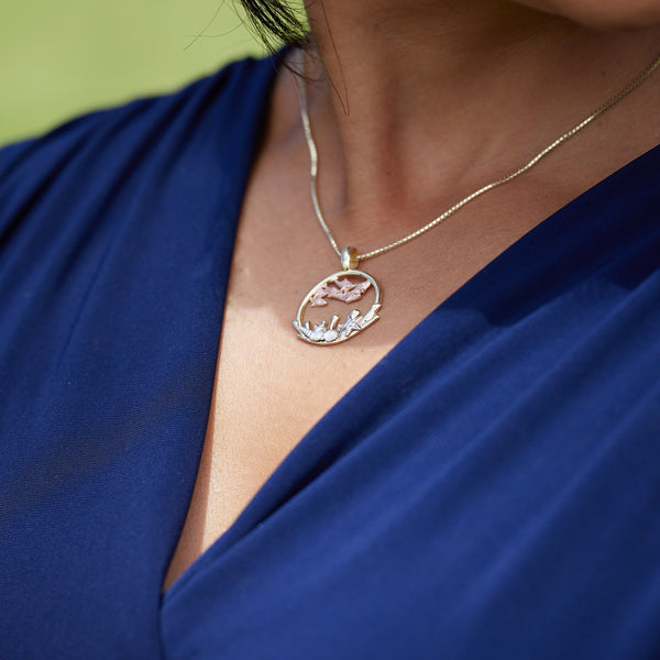 Reefs School of Fish Pendant in Tri Color Gold with Diamonds - 24mm