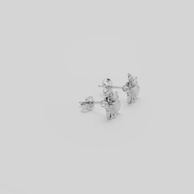 Video showcasing the Hibiscus Diamond Earrings in 14k White Gold
