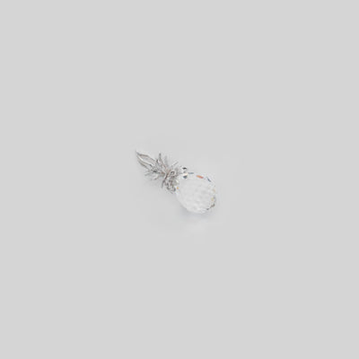 Video showcasing the Crystal Pineapple Pendant in Sterling Silver