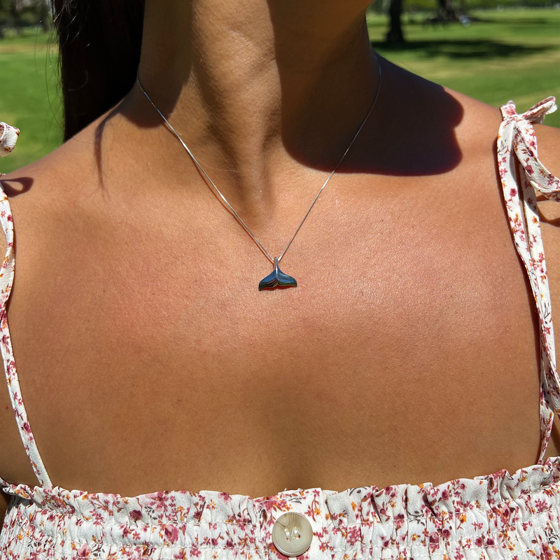 16" Whale Tail Necklace in White Gold - 16mm - Model Photo Close Up