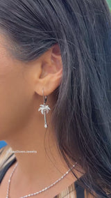 Paradise Palms - Palm Tree Earrings in White Gold with Diamonds - 24mm