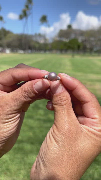 Lilac Freshwater Pearl Ring in Rose Gold with Diamonds - 9-10mm - Product Video
